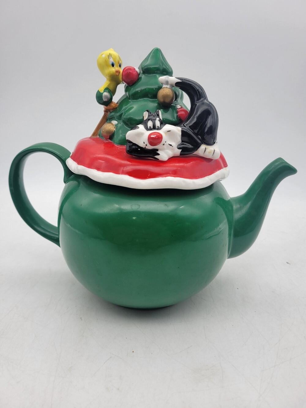 Looney Tunes Sylvester and Tweety Bird Christmas Tree Teapot Warner Brothers 96